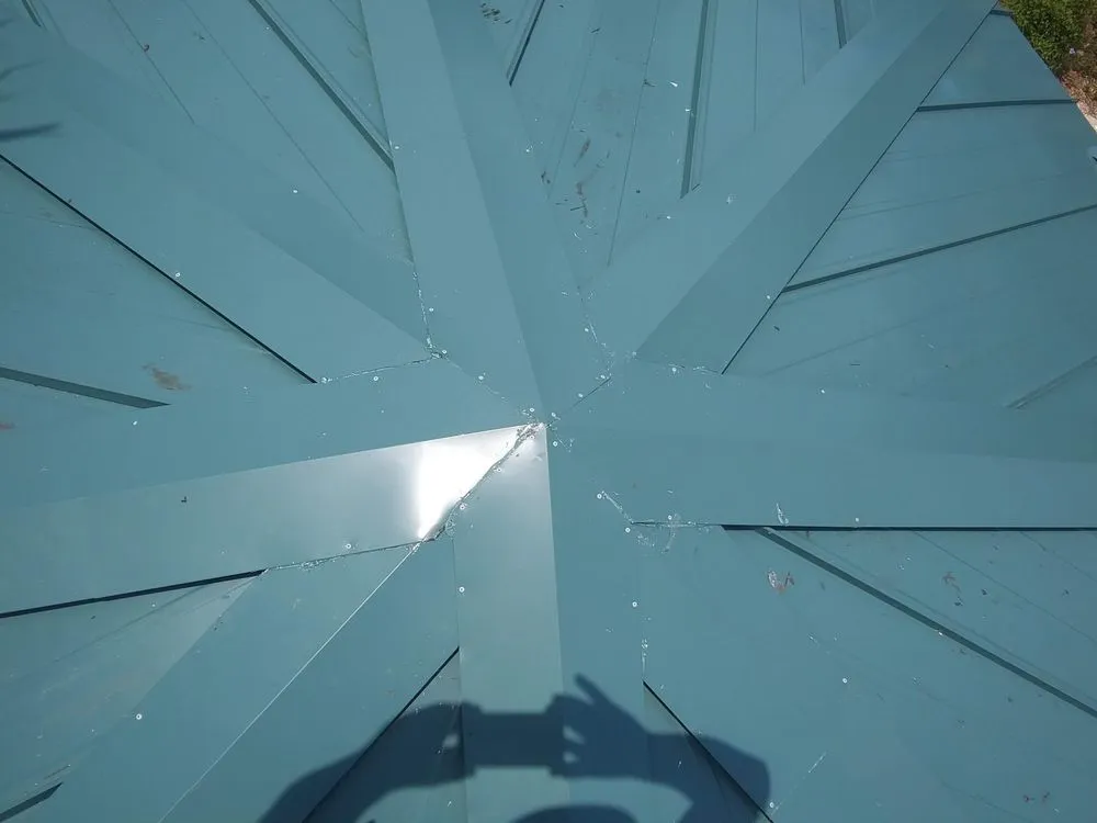 Slide of Cruz Metal Roof