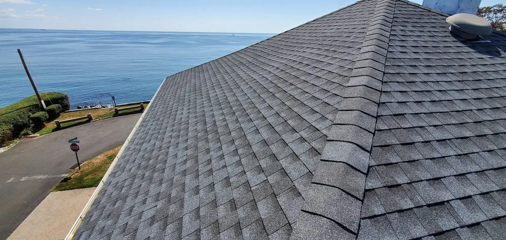 Slide of Cruz Roofing and Siding