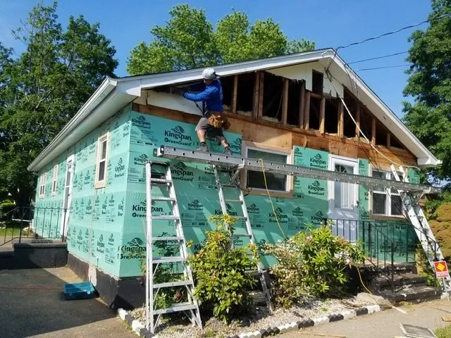 Slide of Cruz Roofing and Siding