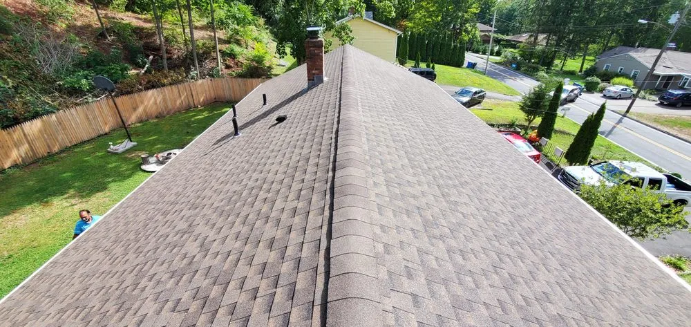 Slide of Cruz Roofing and Siding