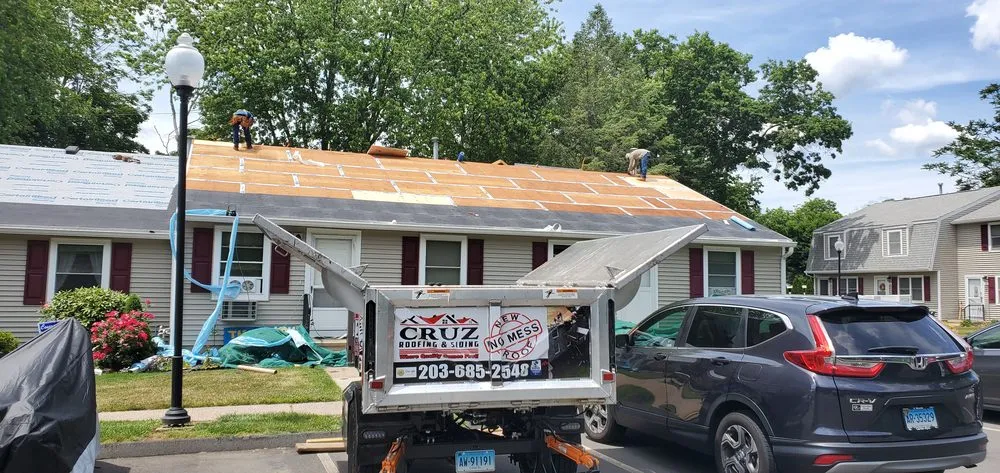 Slide of Cruz Roofing and Siding