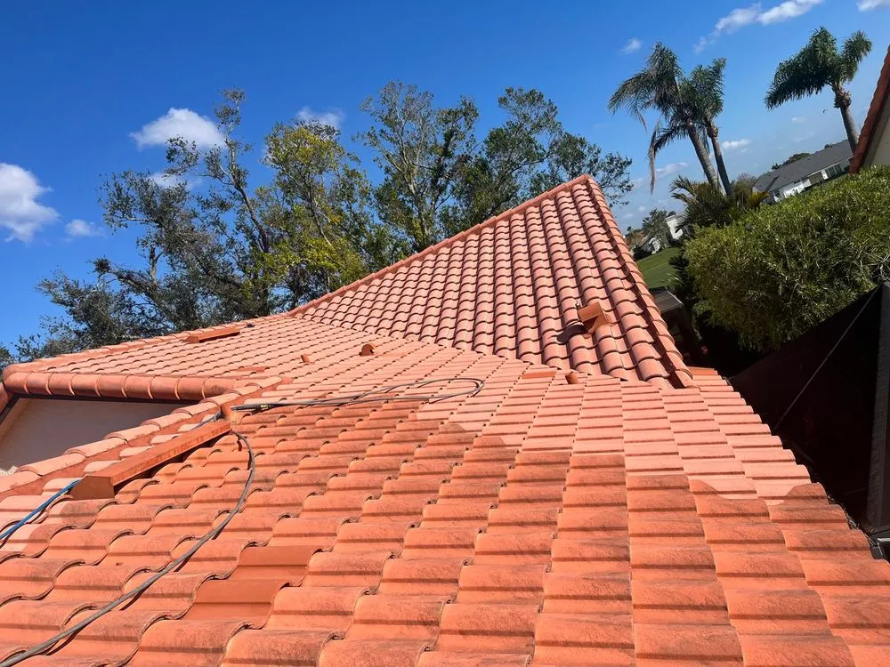 Slide of Cruz Roofing Repair