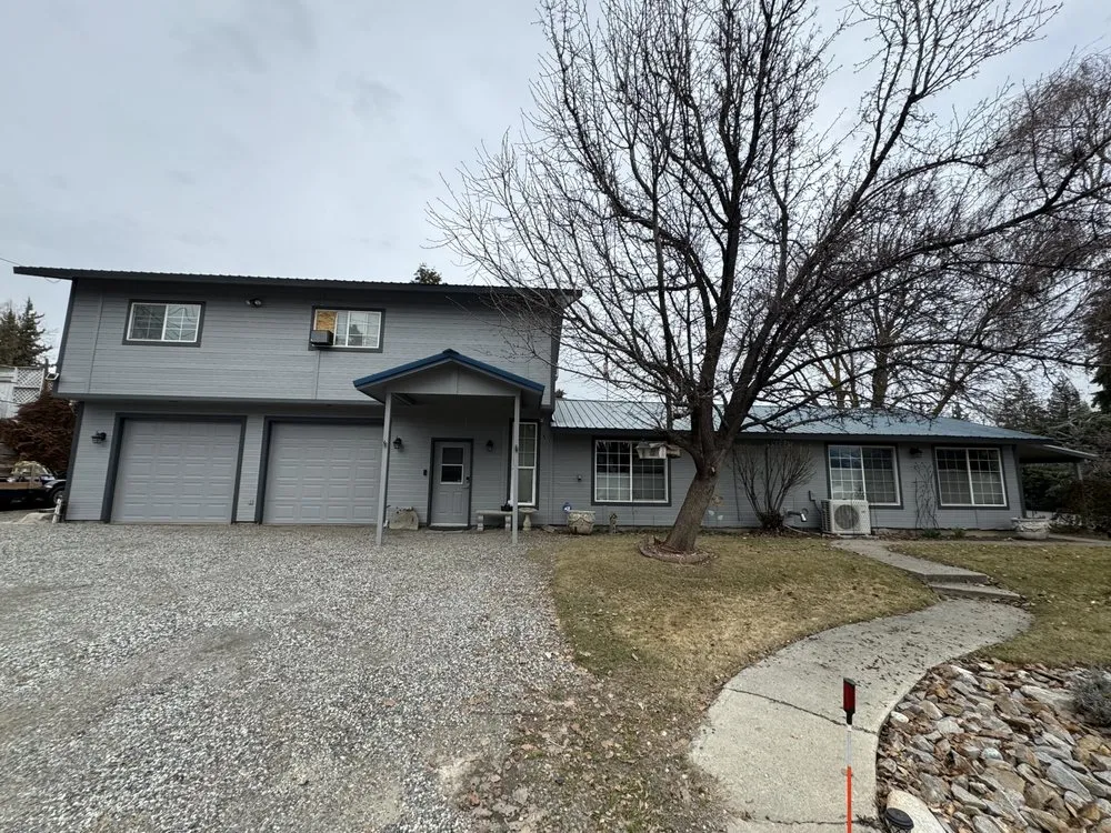 Slide of Cruz Services