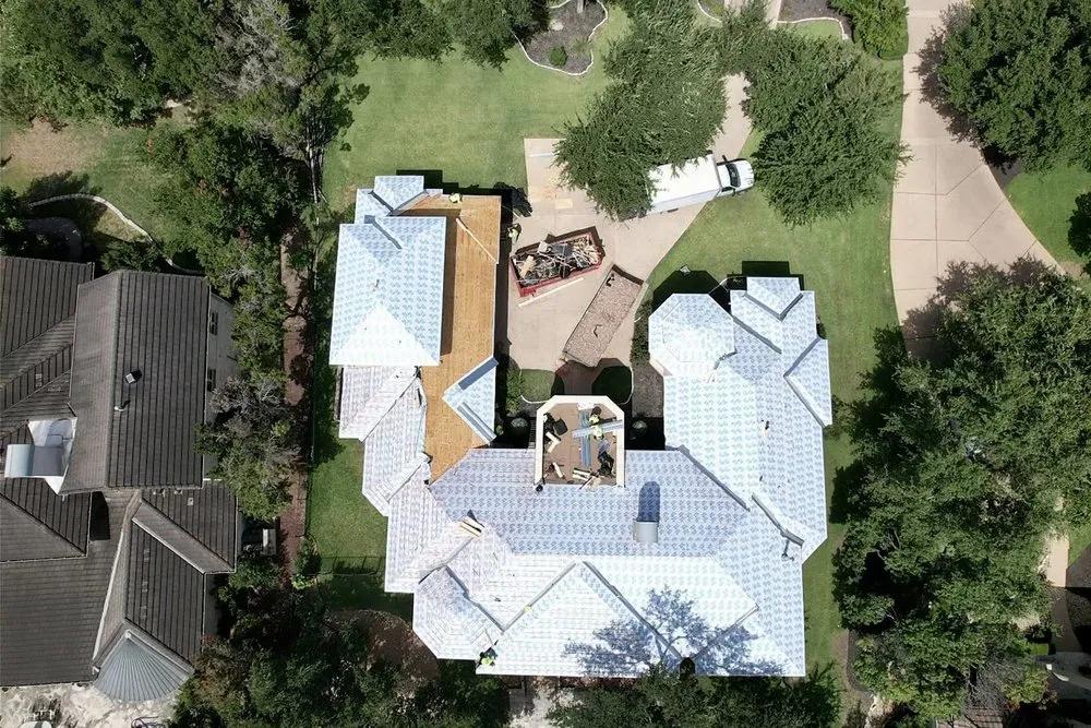 Expert roof replacement with free inspection across Del Valle, TX - Crystal Roofing & Complete
