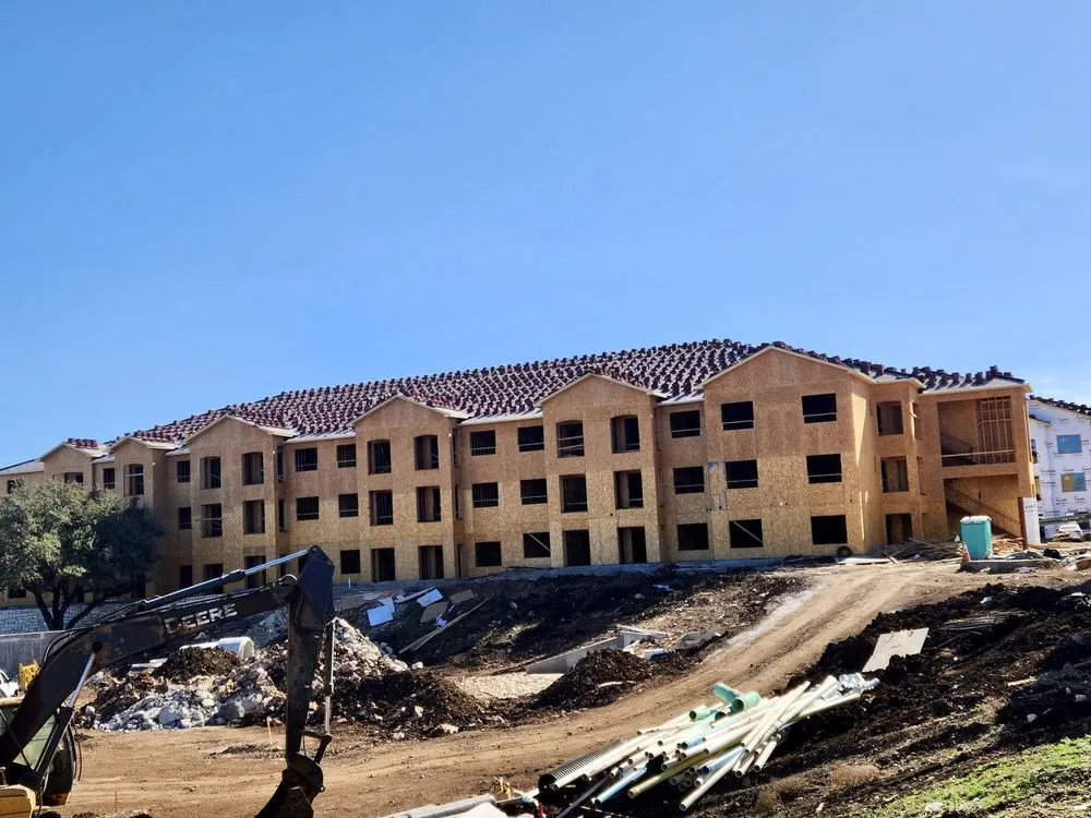 Top-rated roof repair for residential properties in Del Valle, TX by Crystal Roofing & Complete