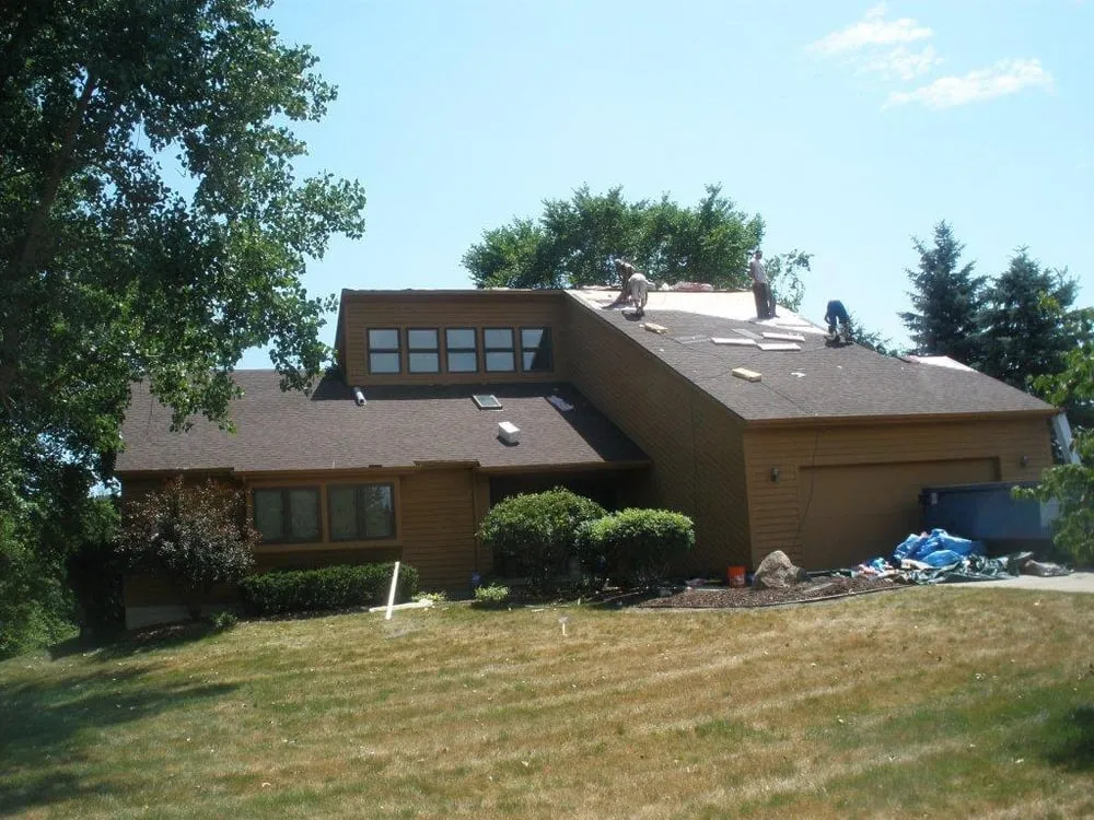 Slide of CS Roofing Company