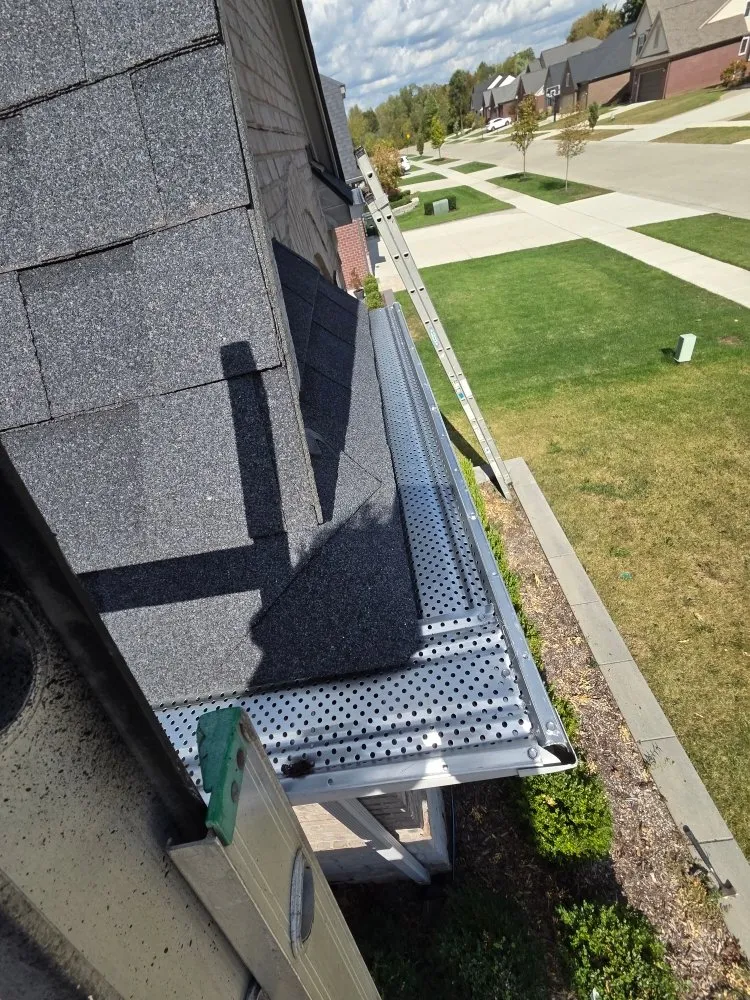Slide of Cs Roofing