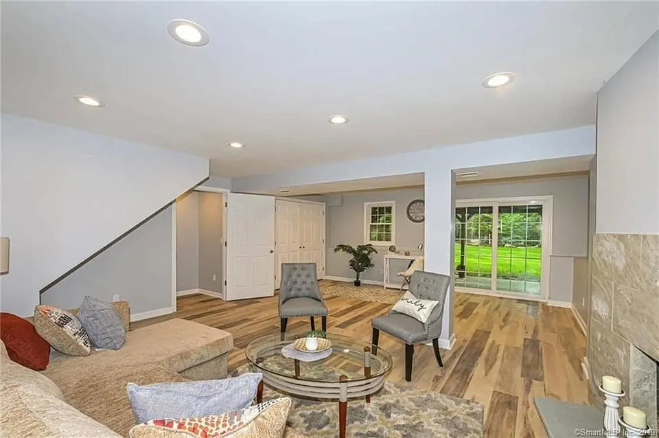 Slide of CT Homes and Roofing