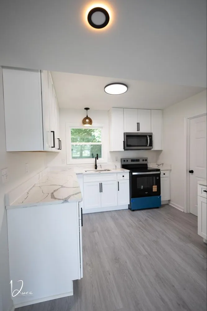 Slide of Cuevas Construction