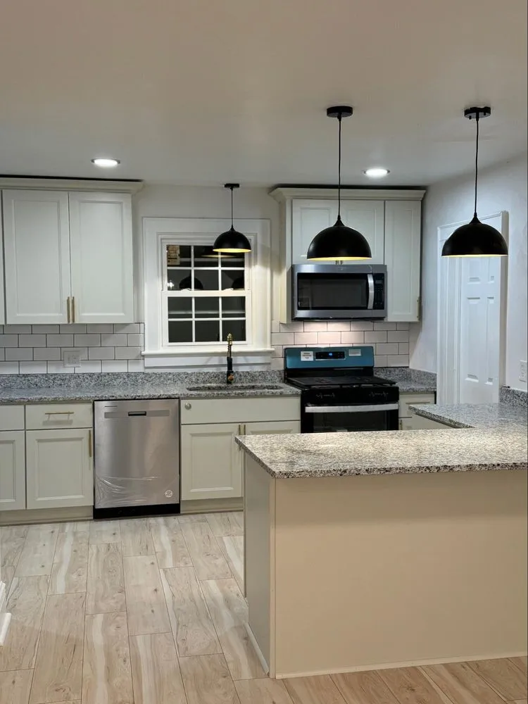 Slide of Cuevas Construction