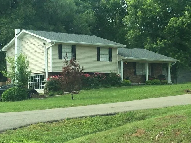 Slide of Cullman Restorations