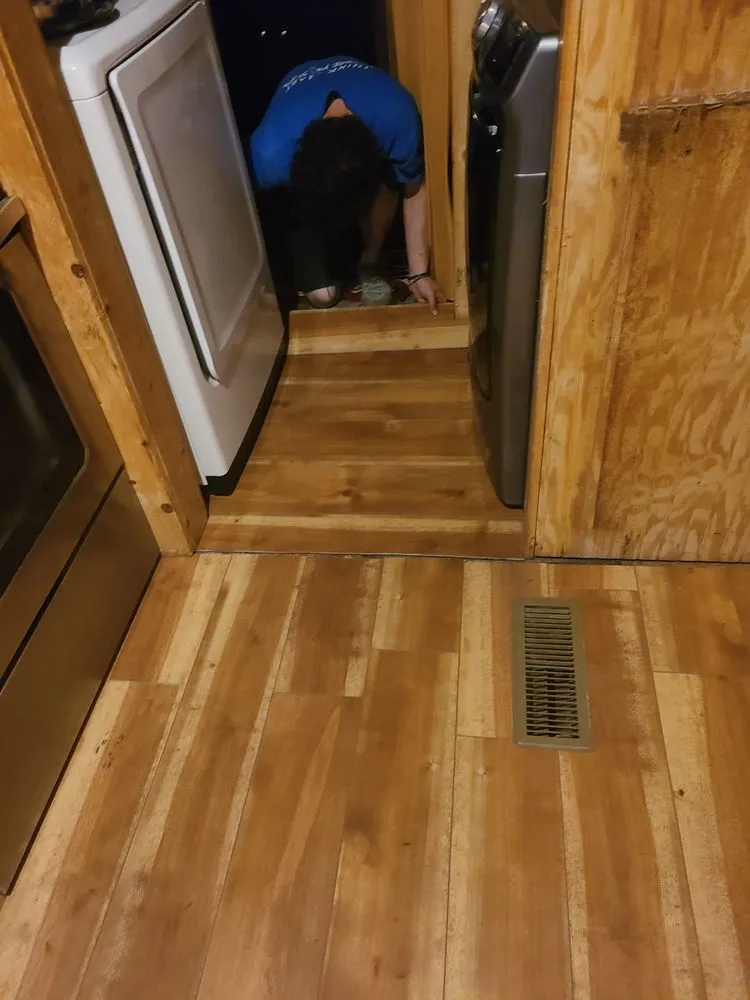 Slide of Cumberland Custom Painting