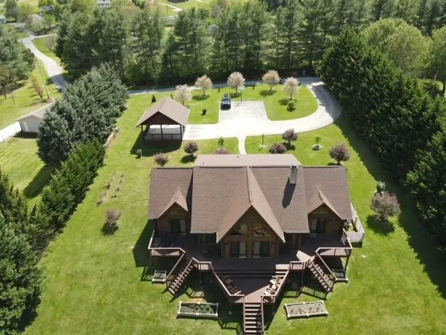 Slide of Cumberland Wash Pros