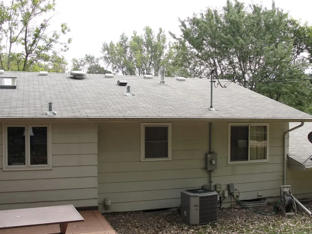 Slide of Curb Appeal Roof Cleaning