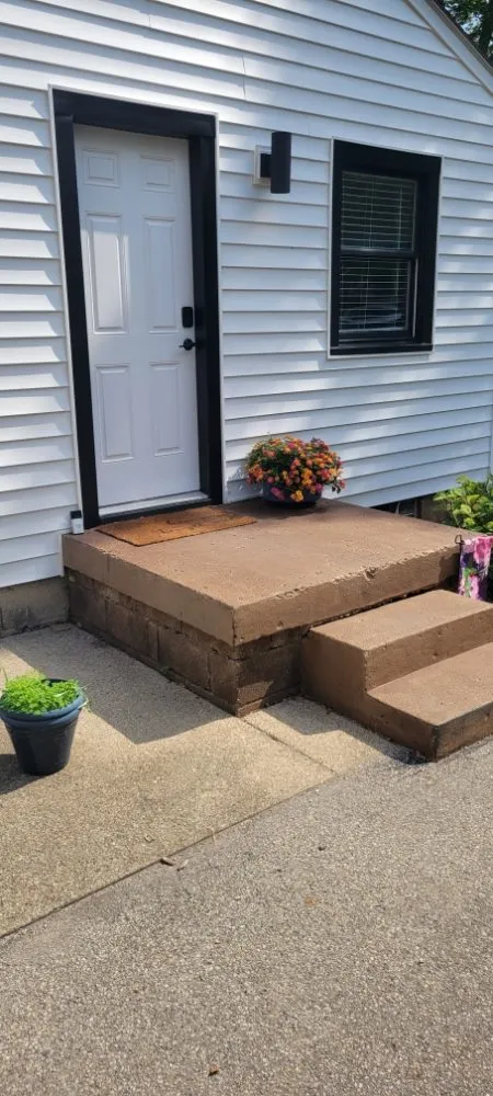 Slide of Curry Construction