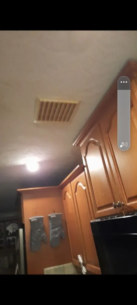 Slide of Curry's Roofing