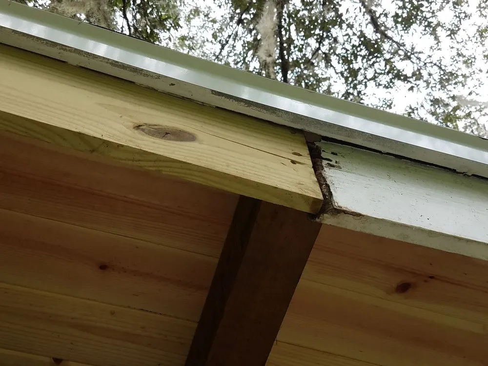 Slide of Curry's Roofing