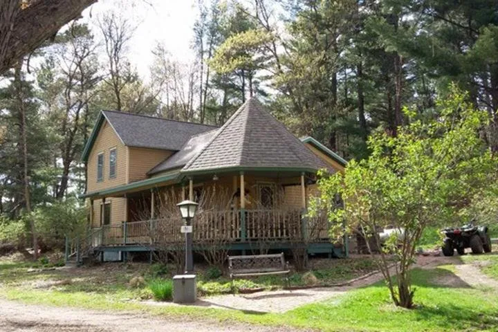 Slide of Curtin Roofing