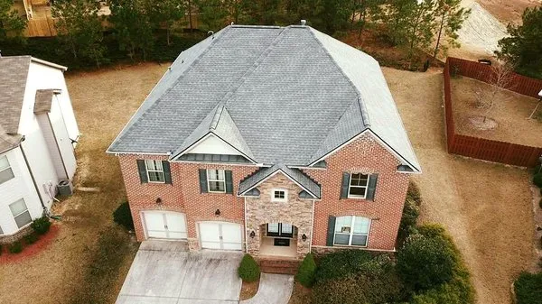 Curvelo Restorations Logo