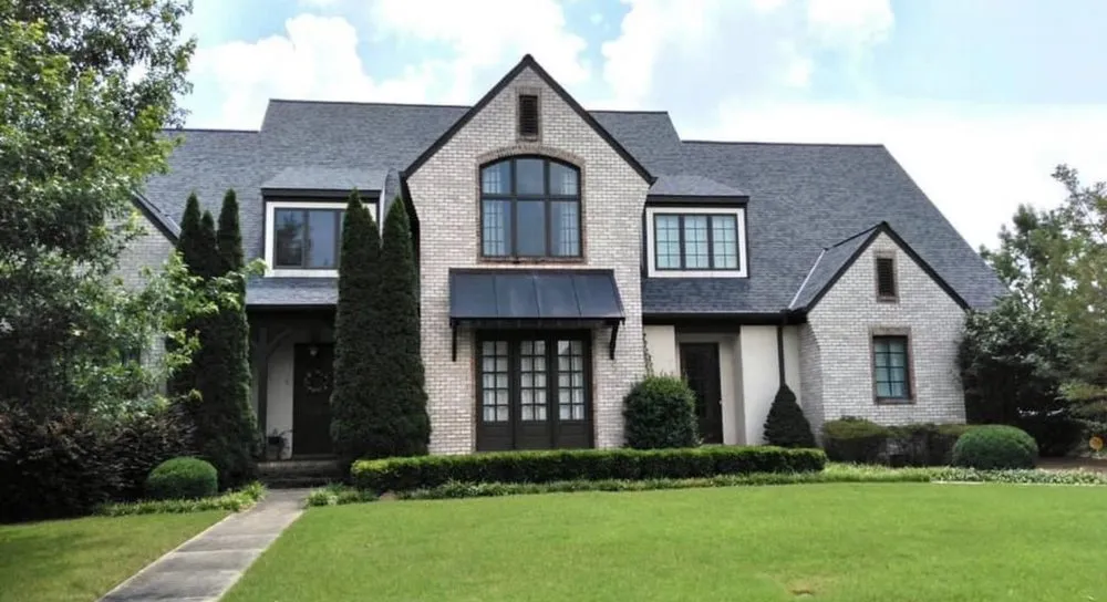 Slide of Curvin’s Roofing