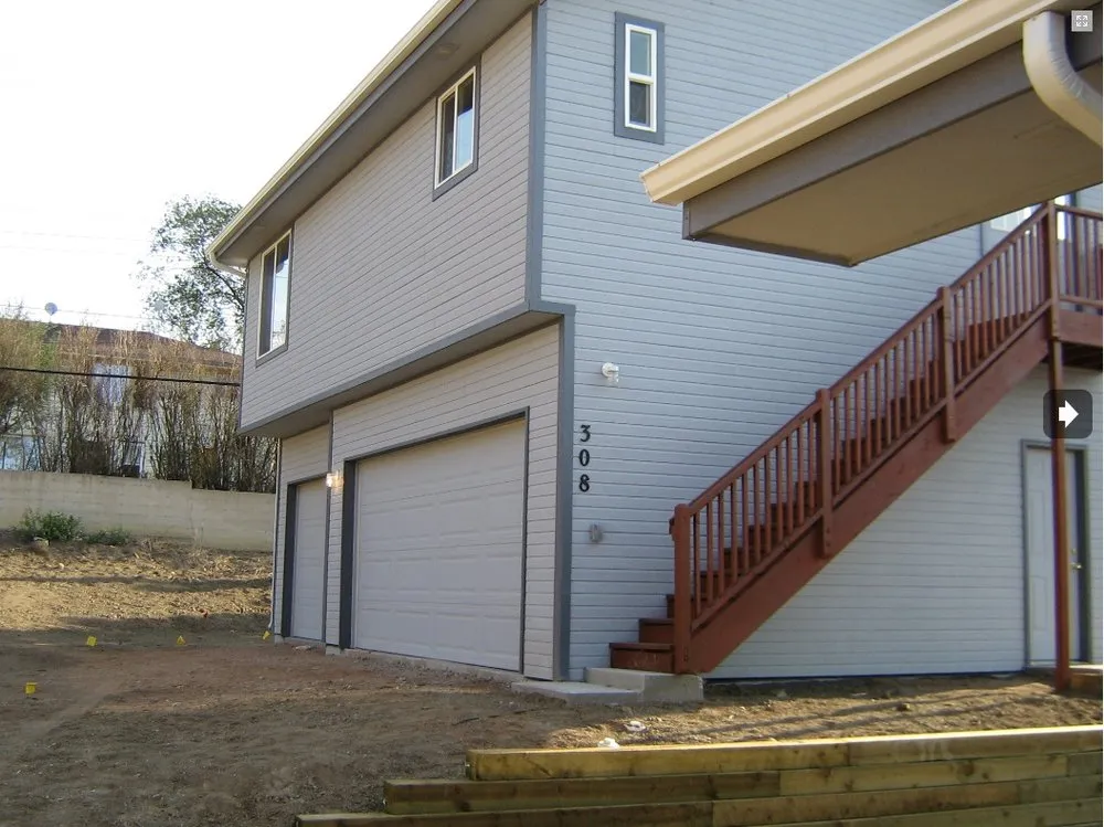 Slide of Custom Construction Services