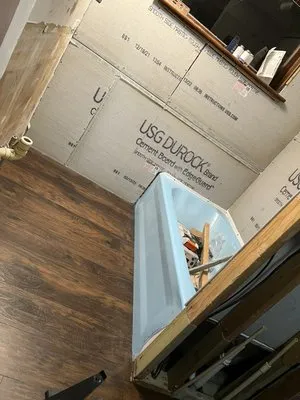 Custom Creations Logo