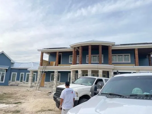 Custom Creations Painting Logo