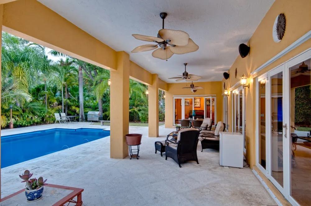 Slide of Custom Renovations Inc