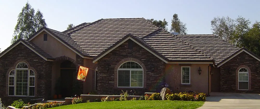 Slide of Custom Roof Company