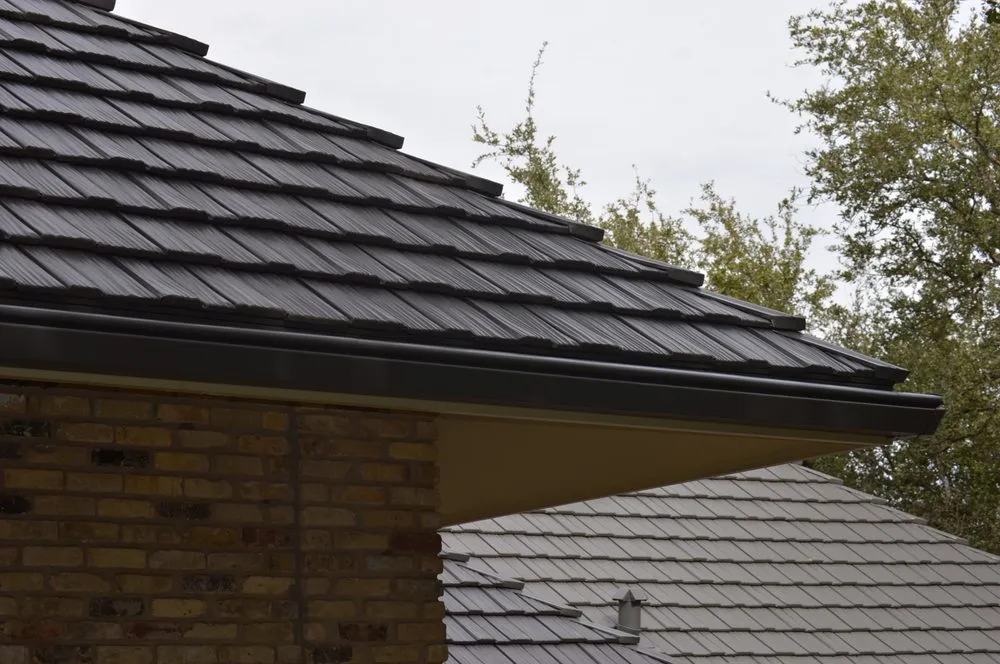 Slide of C.W. Roofing & Construction