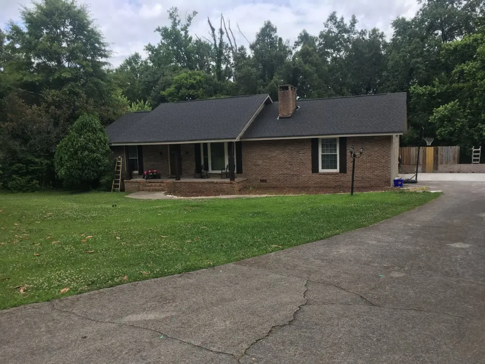 Slide of Cwilson Roofing