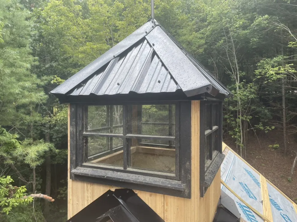 Slide of Cwilson Roofing