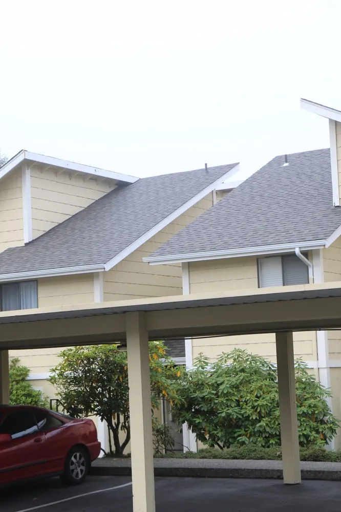 Slide of D & D Construction