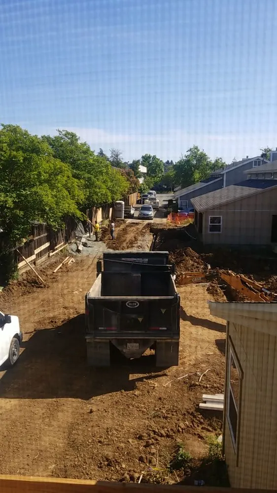 Slide of D & D Constuction