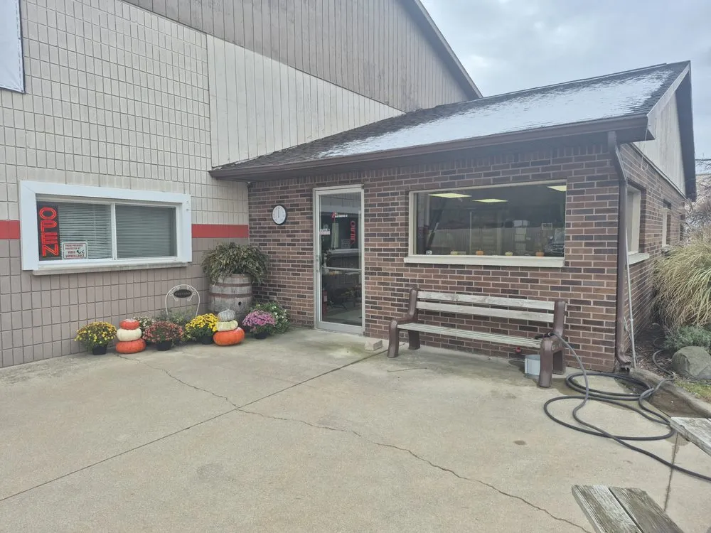 Slide of D & D Roofing 4G