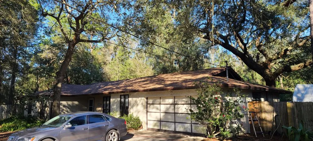 Slide of D & D Roofing