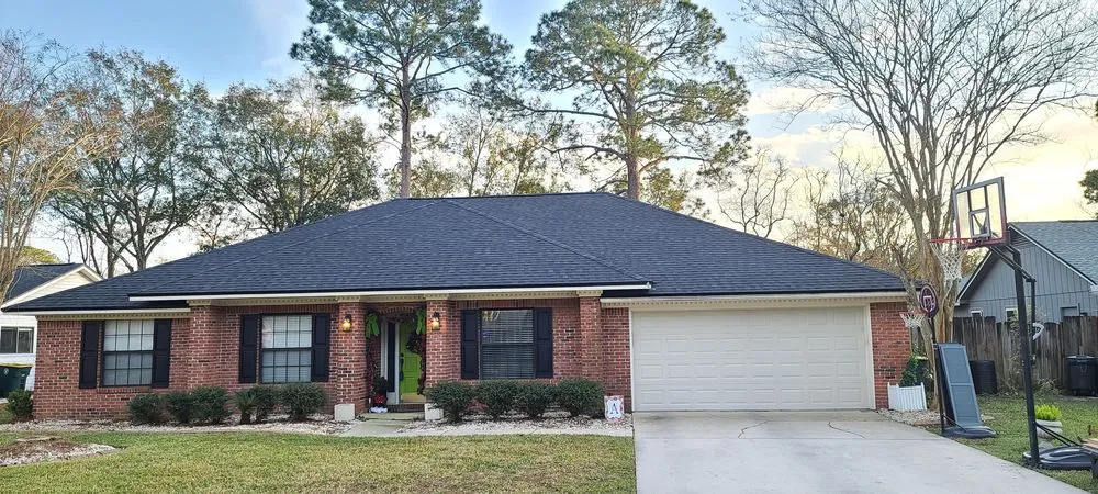 Slide of D & D Roofing