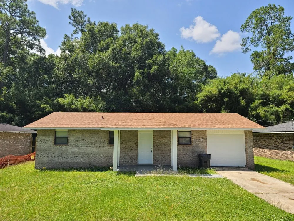 Slide of D & D Roofing