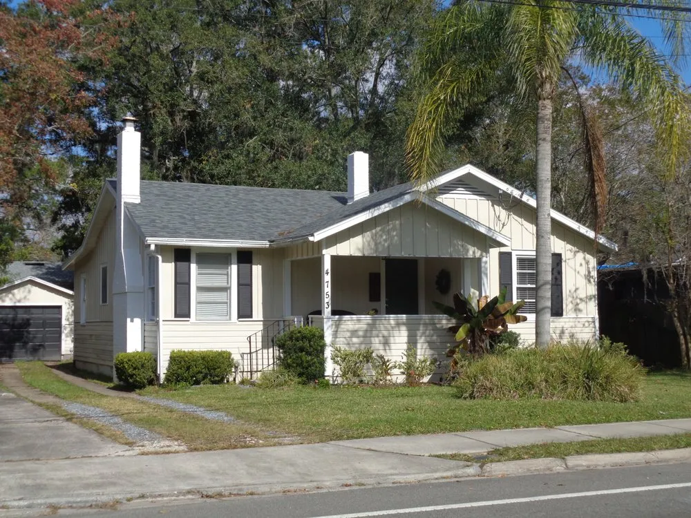 Slide of D & D Roofing