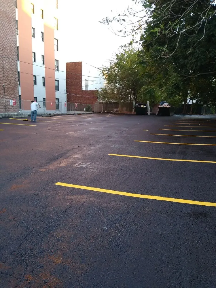 Slide of D & E Roofing and Paving