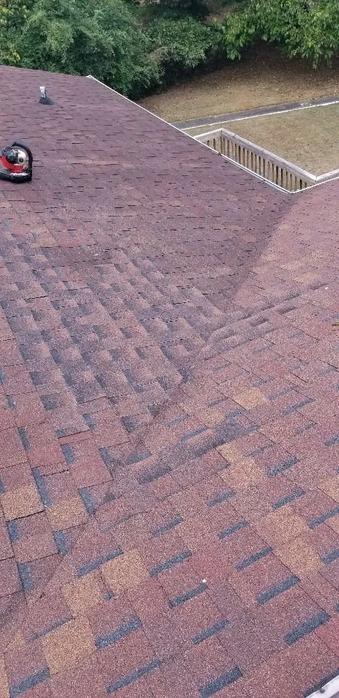 Slide of D & G Roofing and Painting