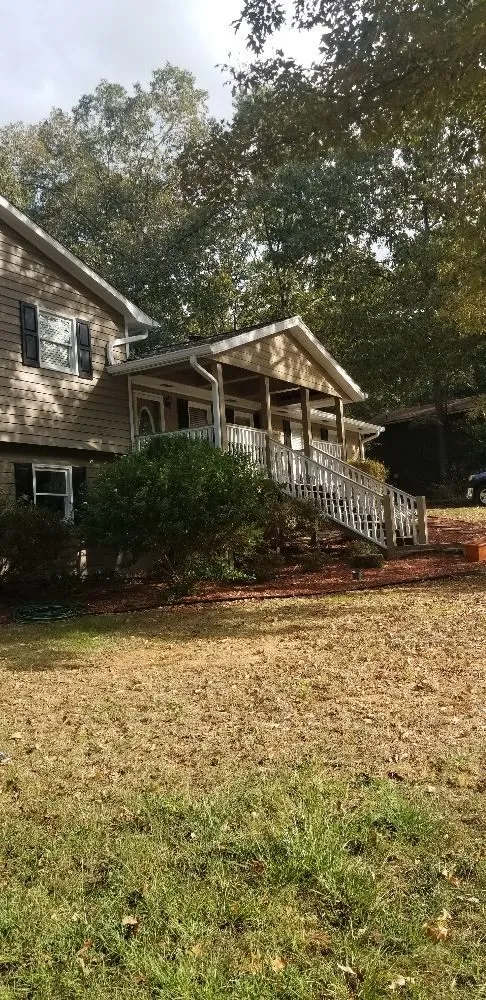 Slide of D & G Roofing and Painting