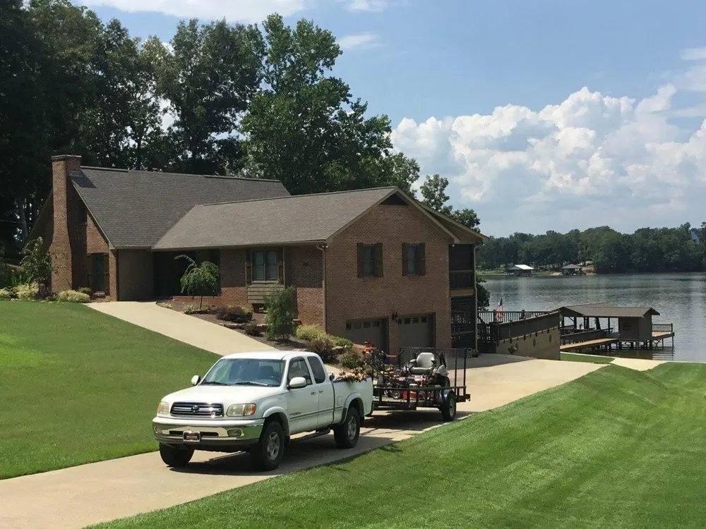 Slide of D & G Roofing Contractors