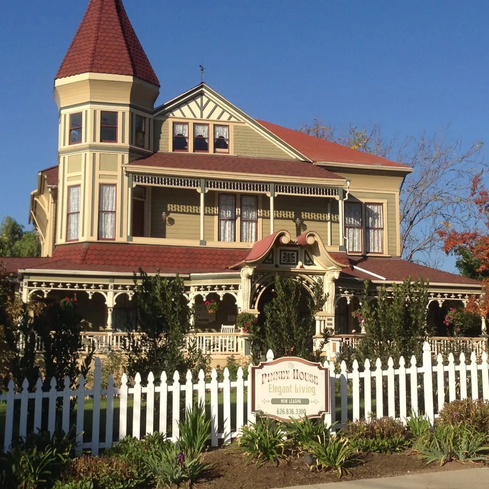 Slide of D & G Roofing