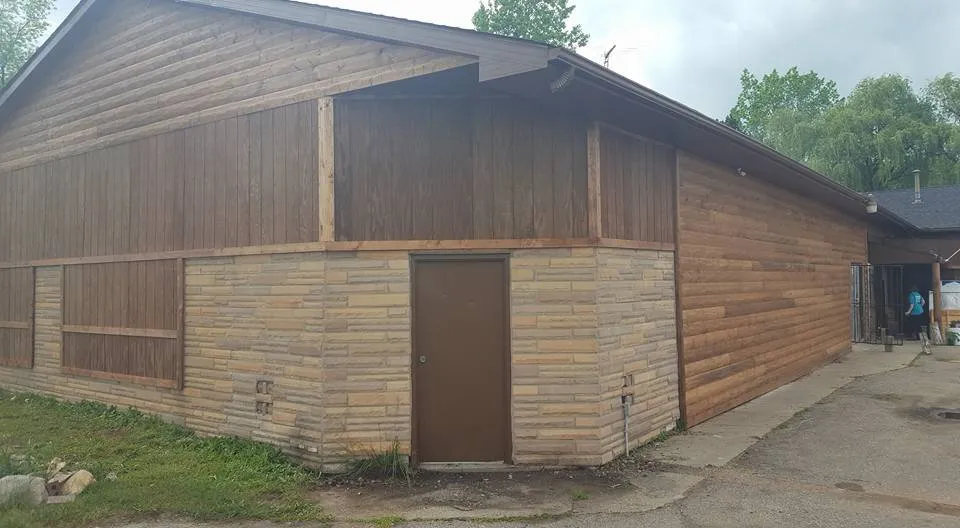Local shingle roofing service in North Branch, MI - D & J Building