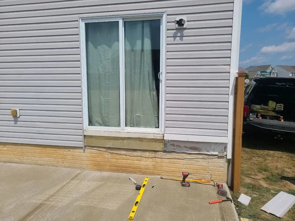 Slide of D & J Home Improvement