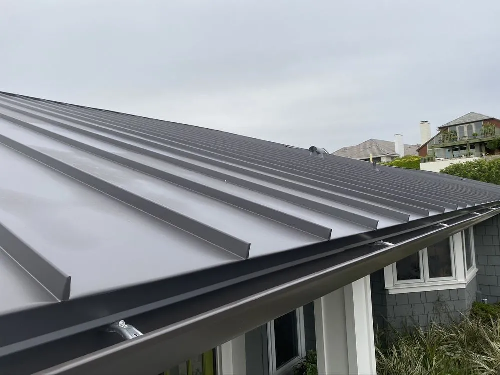 Slide of D & J Roofing & Snow Removal