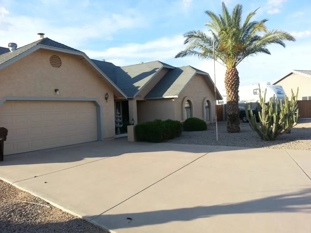 Slide of D & M Roofing