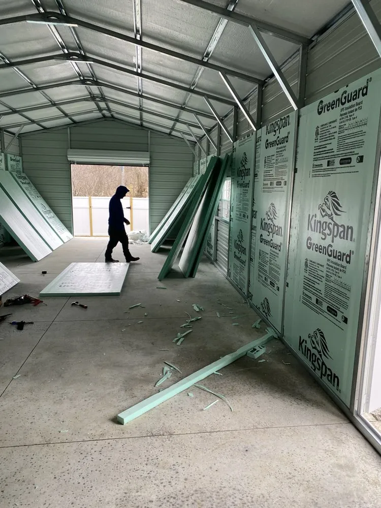 Slide of D & R Dynamic Decking