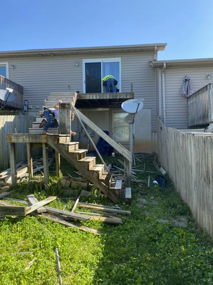 Slide of D & R Dynamic Decking